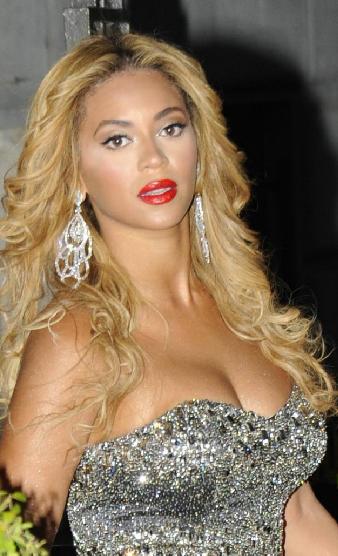 Pics Of Beyonce 2011. Beyonce, Rihanna and Lil
